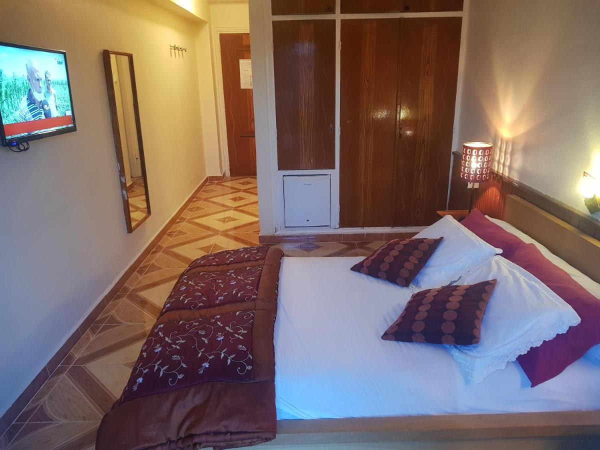 Hotel El Hayat Batna Exterior photo